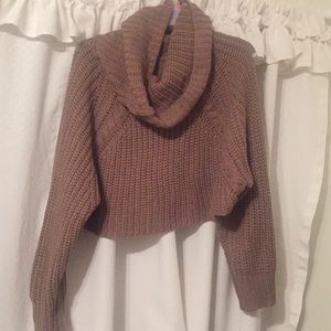 Cropped knitted sweater